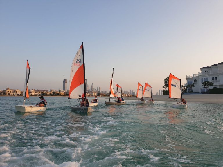 Discover the Freedom of the Sea: Learn Sailing Dubai